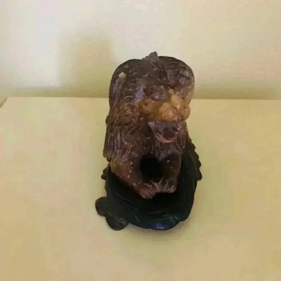 vintage stone hand carved lion sitting figurine 4 inches tall - Picture 6 of 11